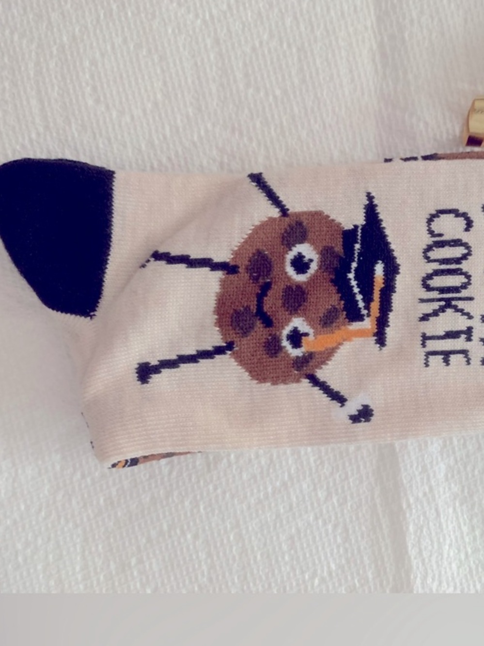 Socks Crew Funny, Unisex, NEW Gift for Graduate student honor “Smart Cookie” - Picture 5 of 7